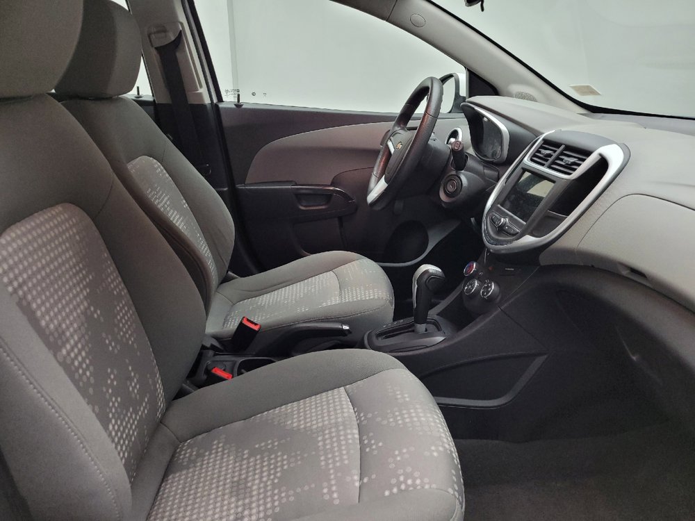 Used 2019 Chevrolet Sonic LT FWD image 21
