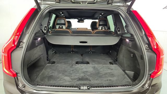 Certified 2023 Volvo XC90 B5 Plus AWD/4WD image 44
