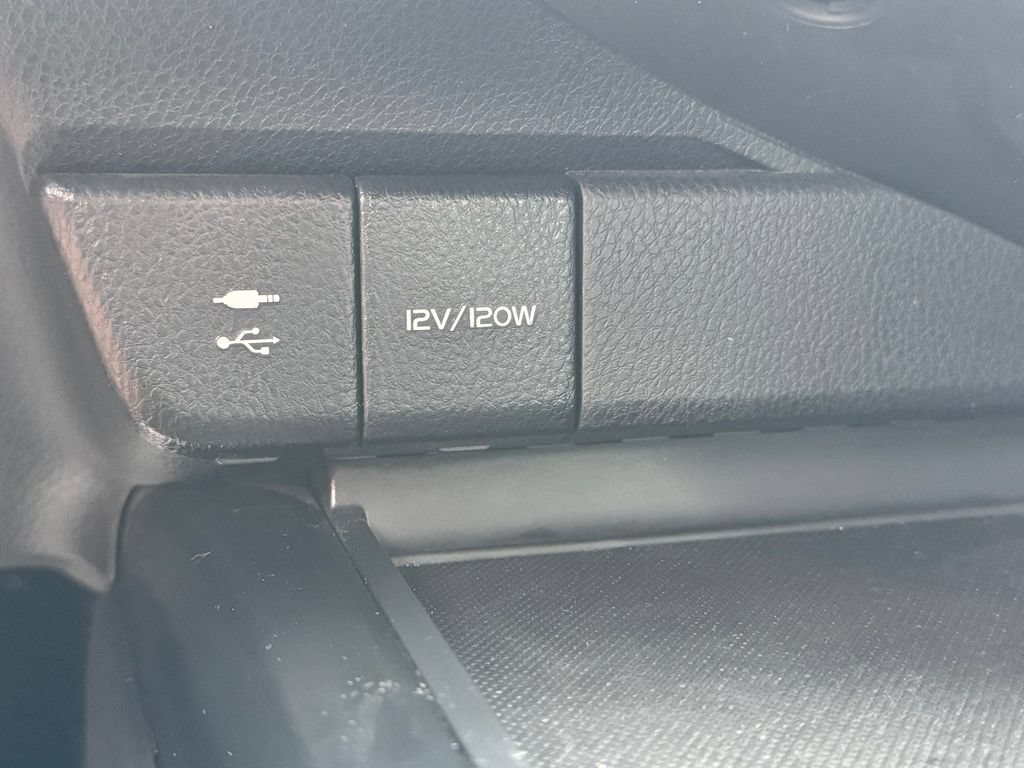 Used 2019 Toyota Camry SE FWD image 22
