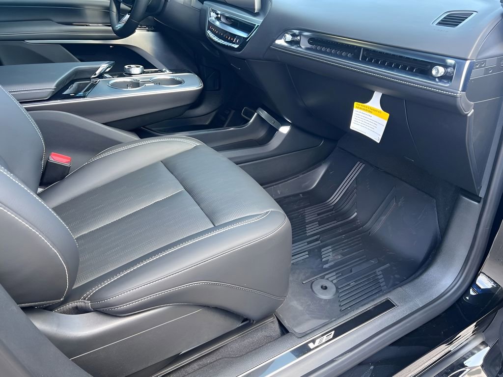 New 2026 Cadillac Lyriq V image 17