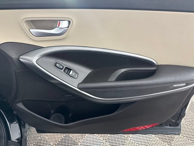 Used 2017 Hyundai Santa Fe Sport FWD image 19