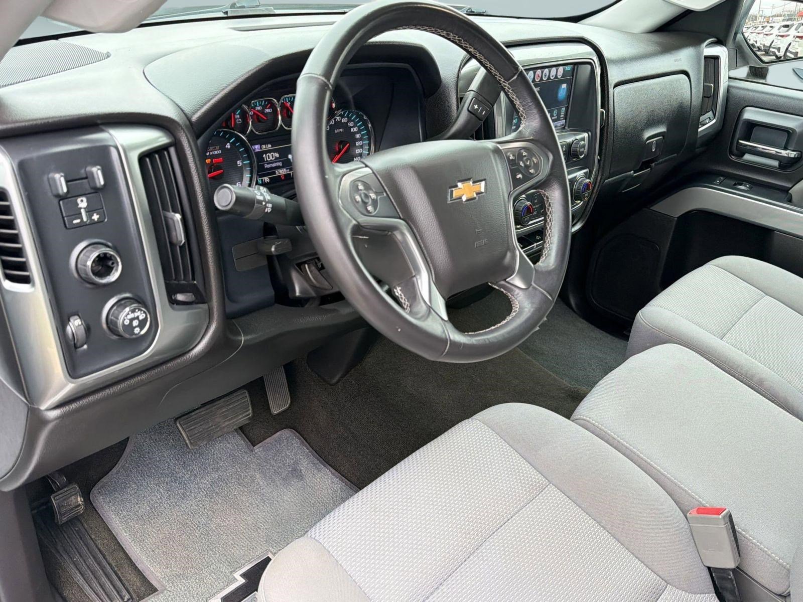Used 2018 Chevrolet Silverado 1500 LT w/ All Star Edition image 4