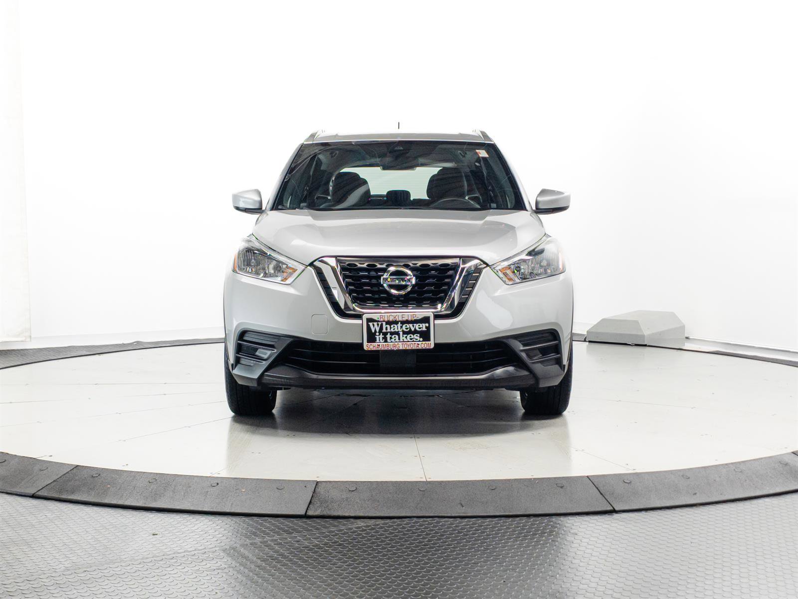 Used 2020 Nissan Kicks SV image 2