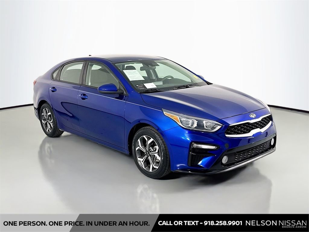Used 2019 Kia Forte LXS FWD image 3