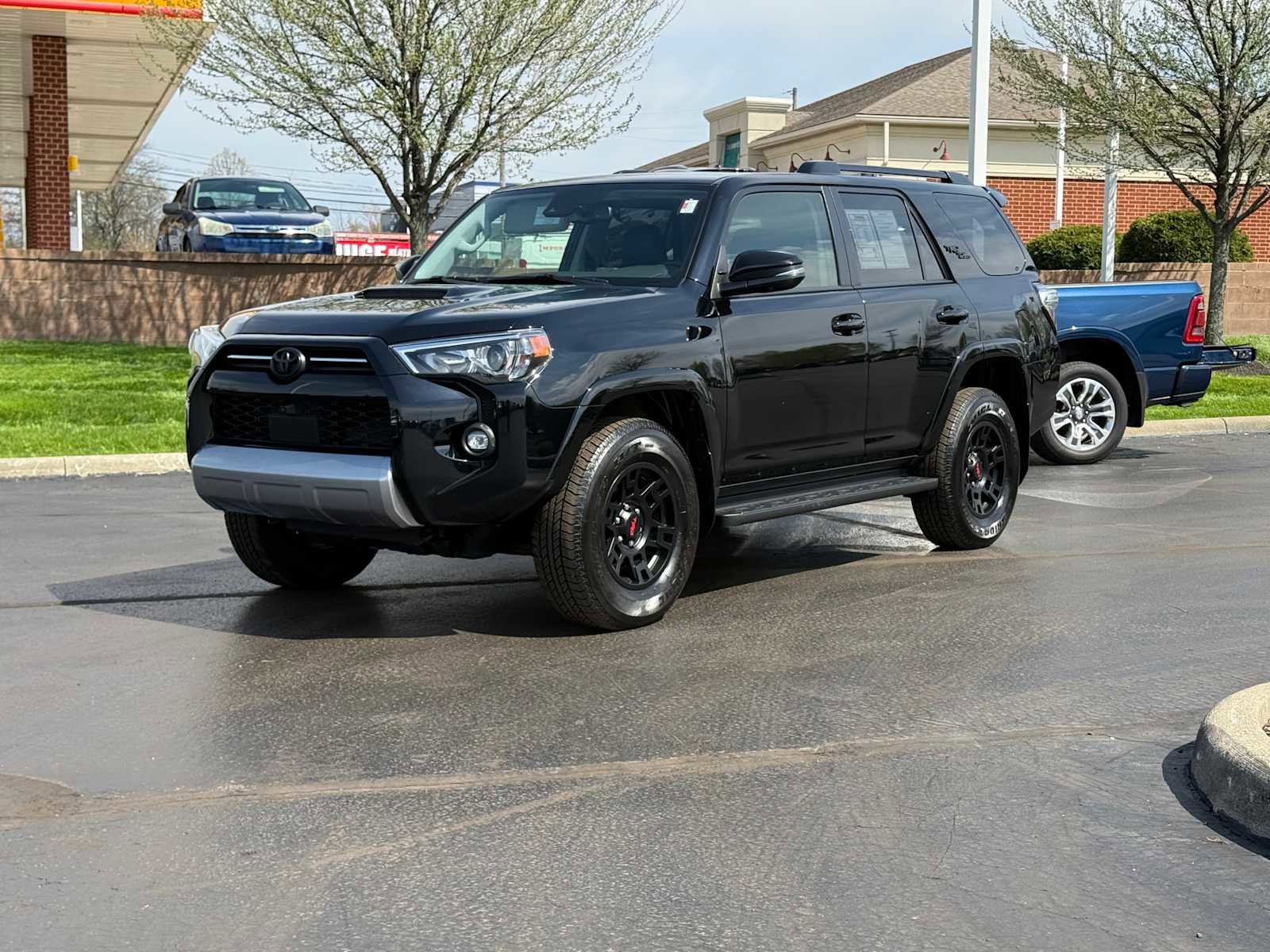 Certified 2024 Toyota 4Runner TRD Off-Road Premium w/ Off Road Premium Plus Package AWD/4WD image 1