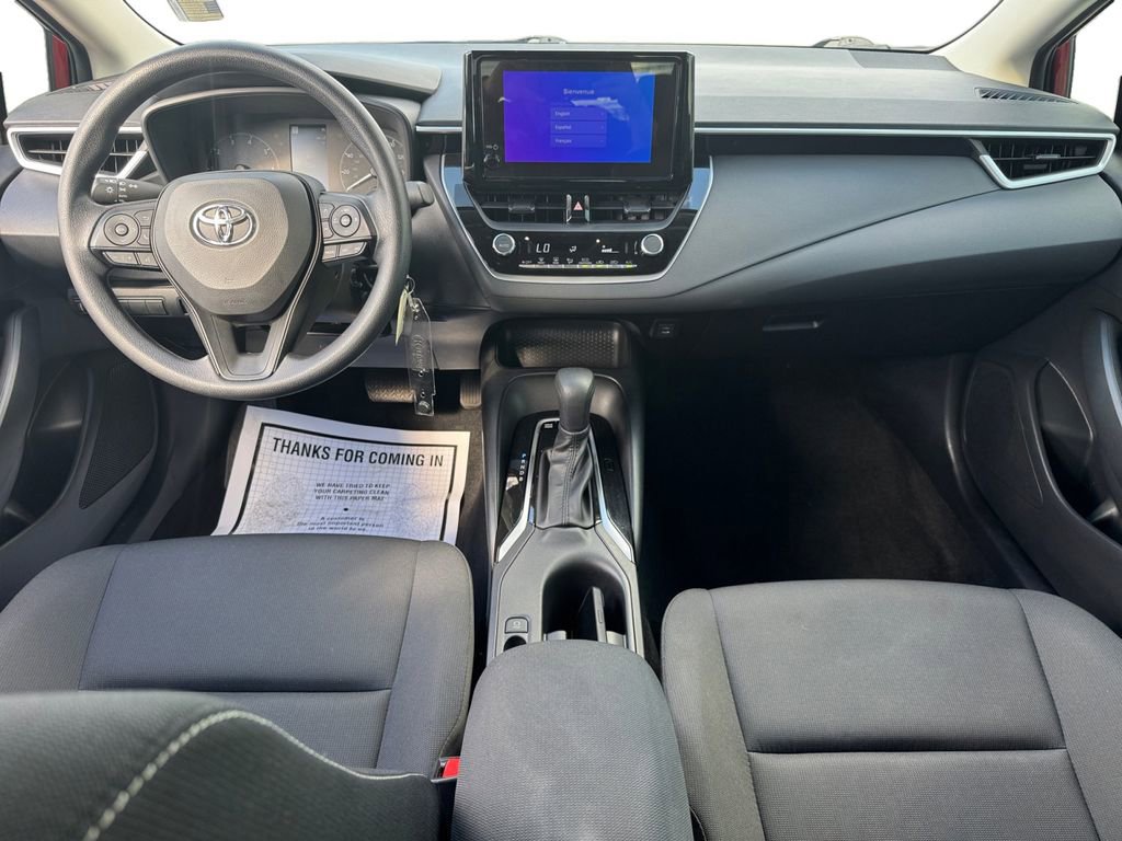 Used 2025 Toyota Corolla LE image 12