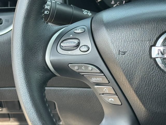 Used 2014 Nissan Pathfinder SV AWD/4WD image 24