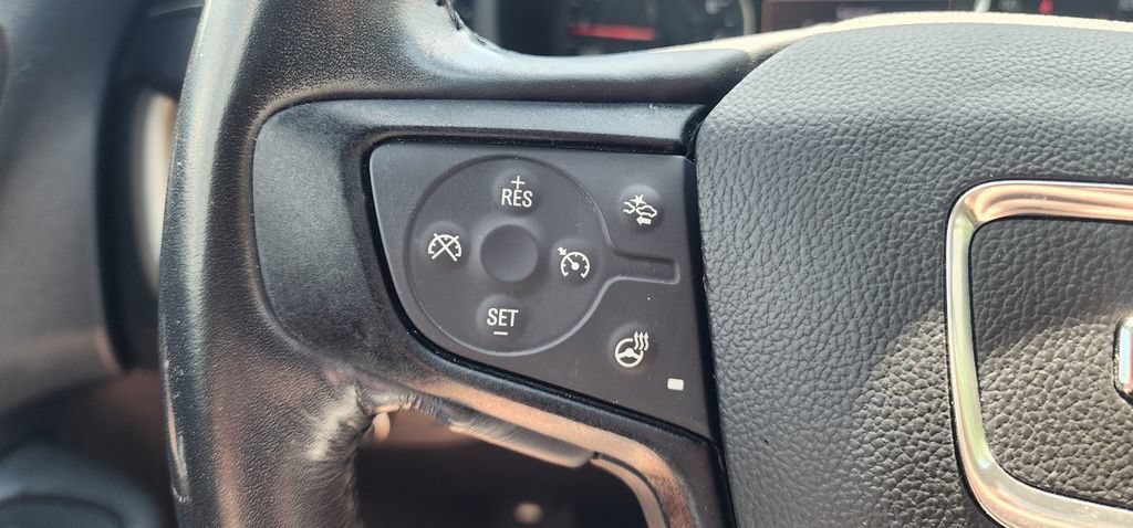 Used 2019 GMC Terrain Denali w/ Advanced Safety Package FWD image 28