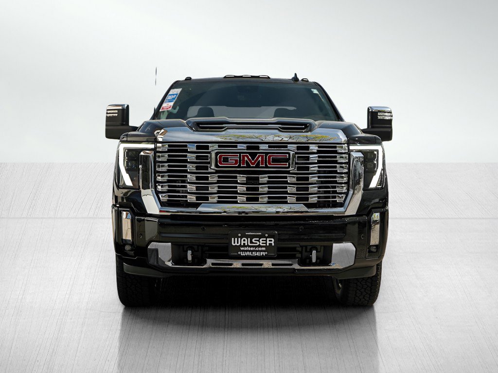New 2026 GMC Sierra 3500 Denali w/ Denali Reserve Package image 2
