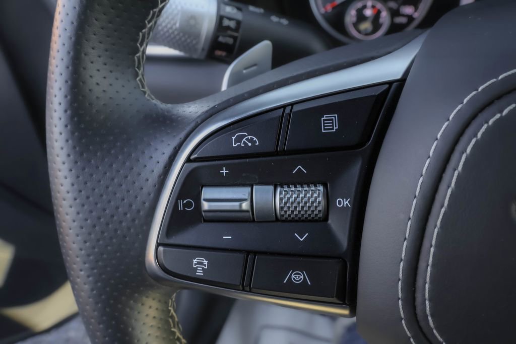 Used 2025 Genesis G70 3.3T Advanced w/ Sport Prestige Package image 25