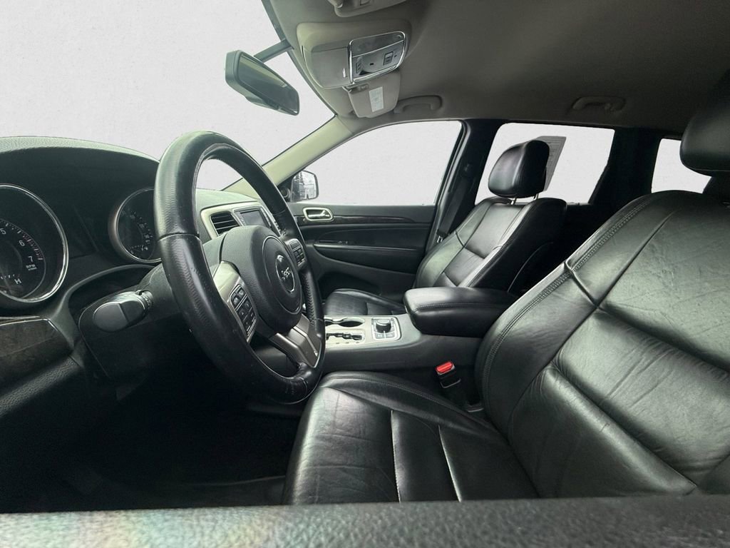 Used 2012 Jeep Grand Cherokee Laredo AWD/4WD image 6