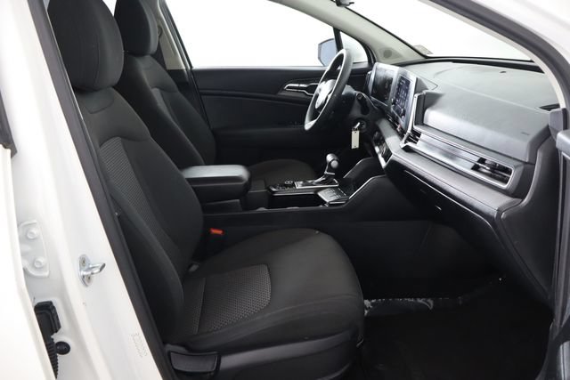 Used 2023 Kia Sportage LX FWD image 19