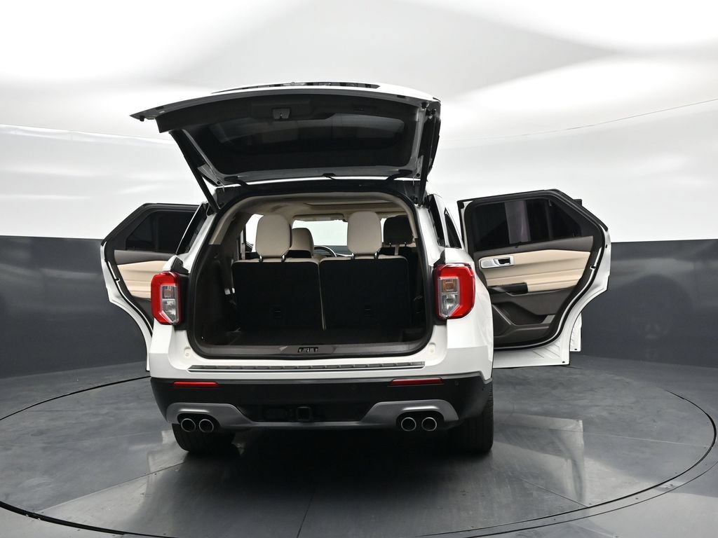 Certified 2020 Ford Explorer Platinum w/ Premium Technology Package AWD/4WD image 37