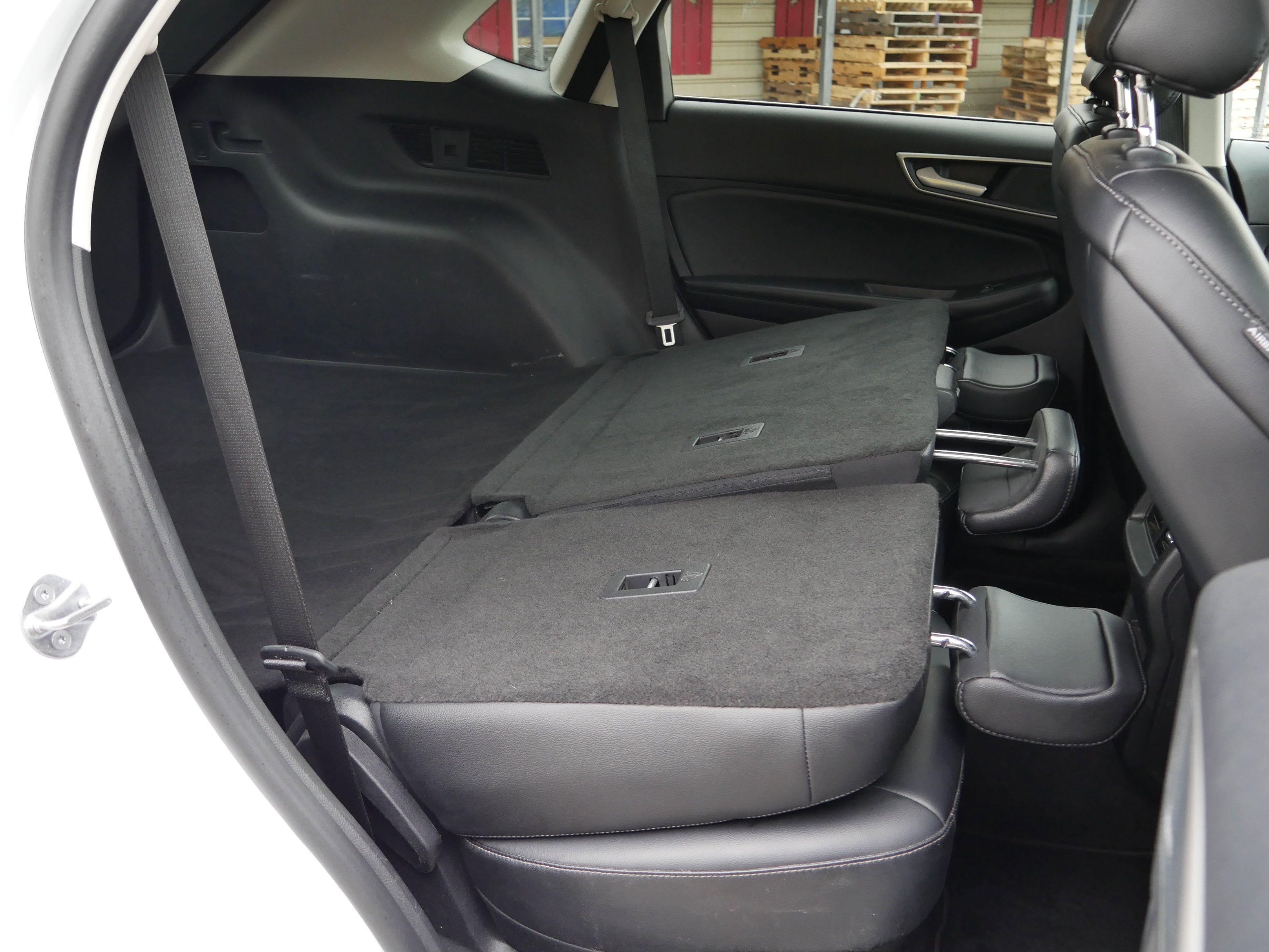 Used 2024 Ford Edge SEL w/ Convenience Package image 34