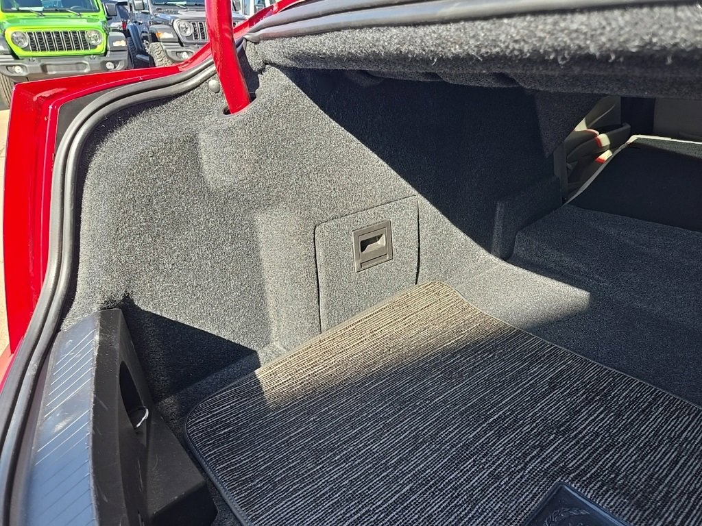 Used 2013 Cadillac XTS Luxury w/ Driver Awareness Package image 90