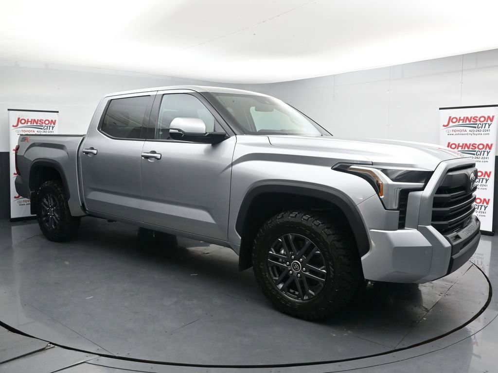 Used 2023 Toyota Tundra SR5 w/ SR5 Convenience Package AWD/4WD image 2