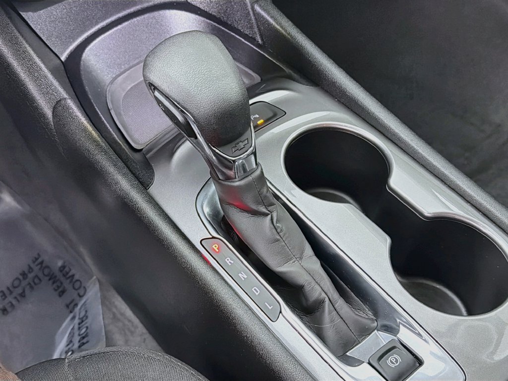 Used 2025 Chevrolet Malibu LS FWD image 17