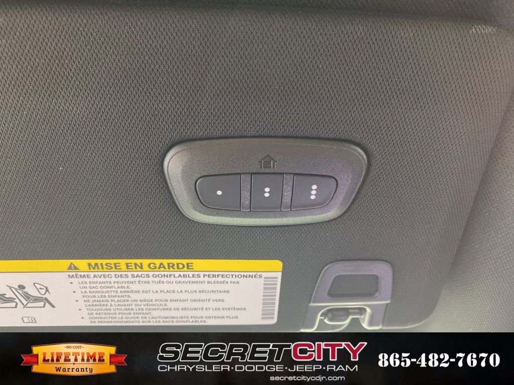 New 2025 Jeep Grand Cherokee Limited w/ Black Appearance Package image 21