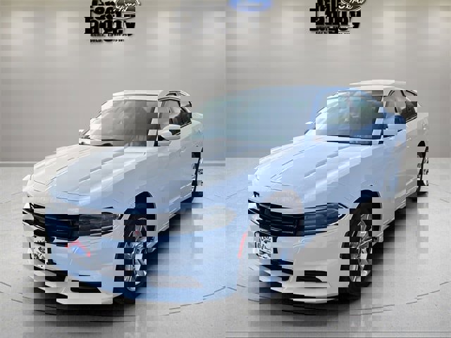 Used 2020 Dodge Charger SXT w/ Leather Interior Group image 4