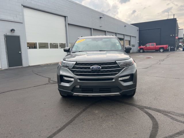 Used 2023 Ford Explorer XLT w/ Equipment Group 202A image 19