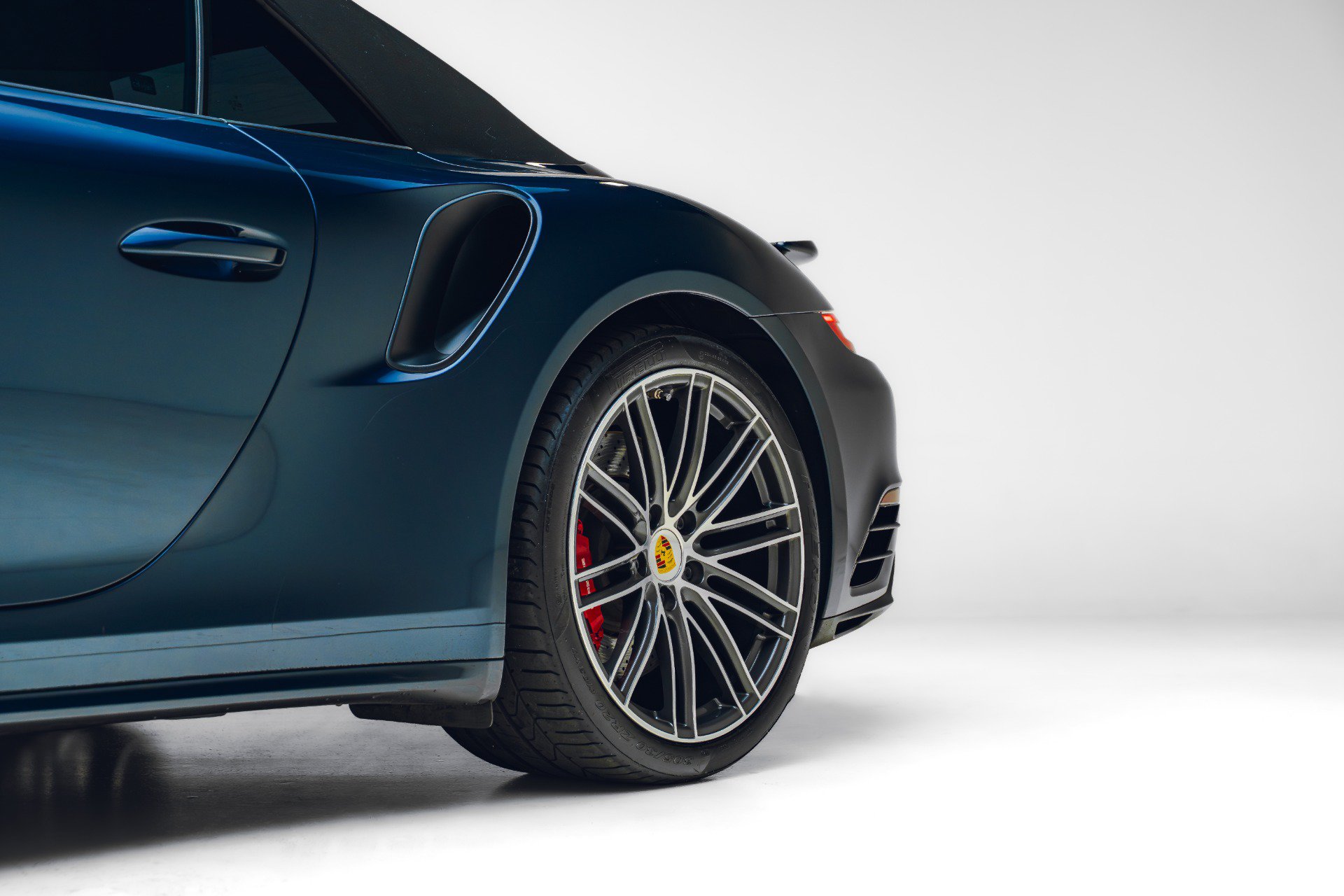 Used 2019 Porsche 911 Turbo AWD/4WD image 32