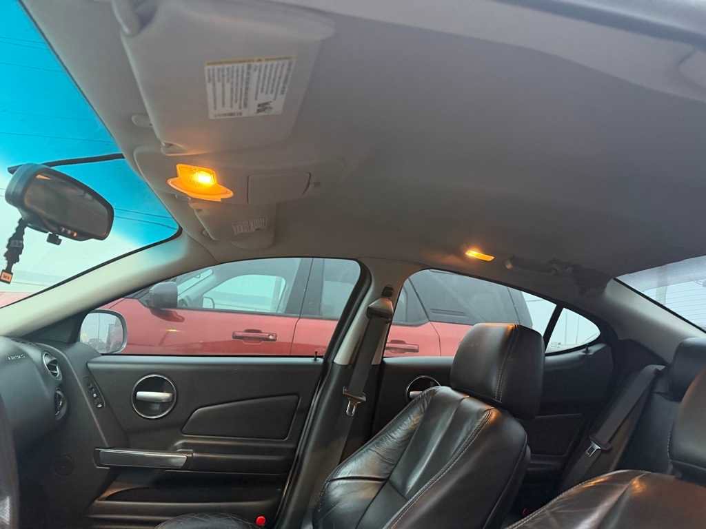 Used 2006 Pontiac Grand Prix w/ Premium Package image 17