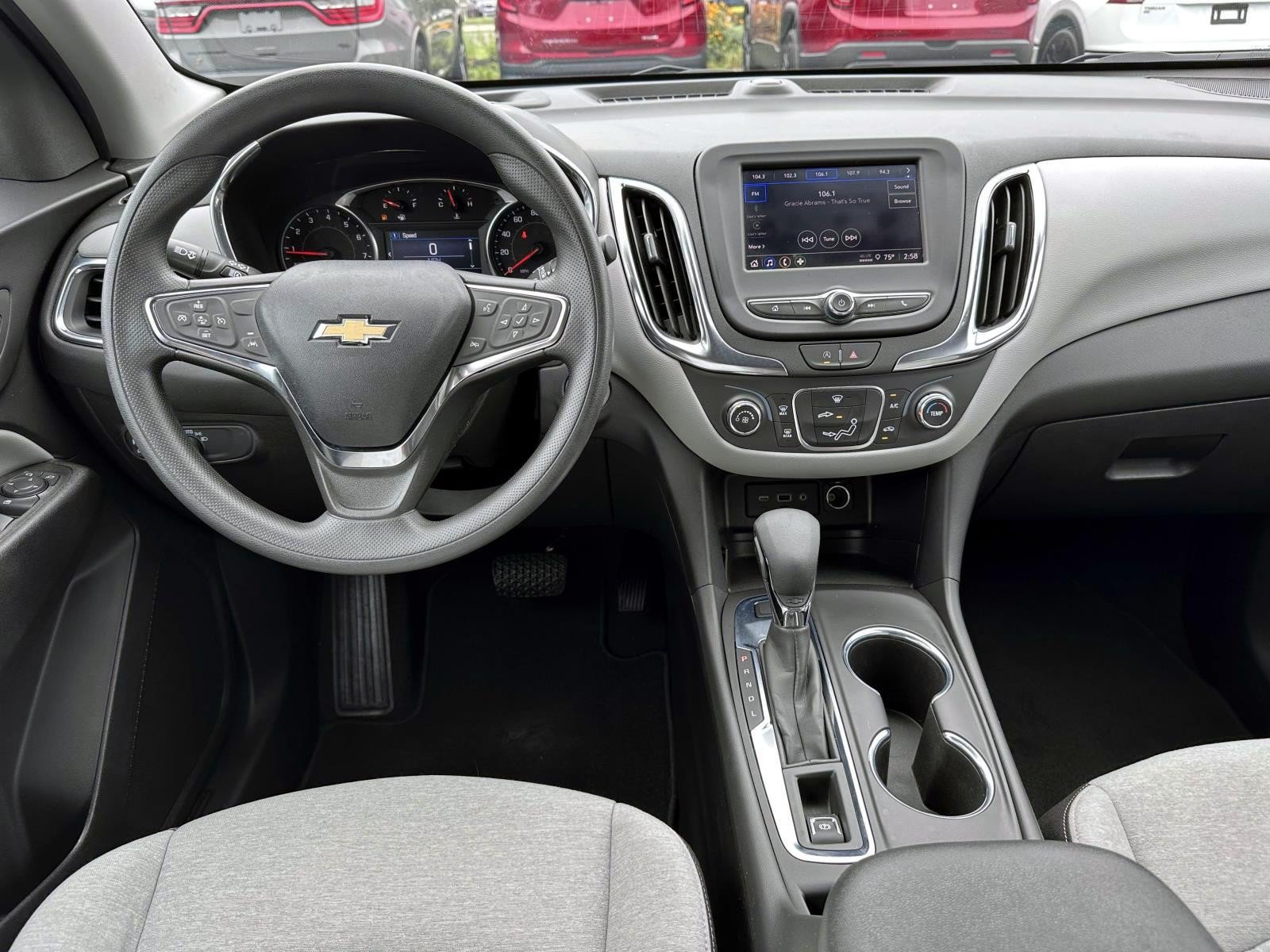 Used 2023 Chevrolet Equinox LS w/ LS Convenience Package AWD/4WD image 15