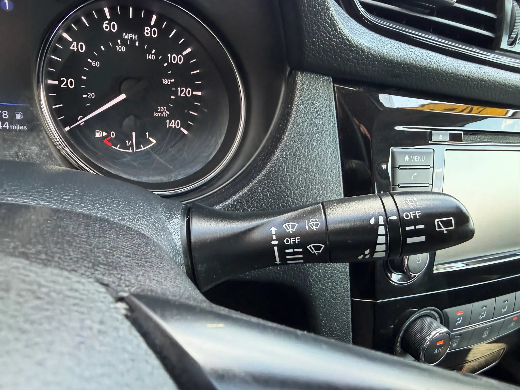 Used 2020 Nissan Rogue S AWD/4WD image 16