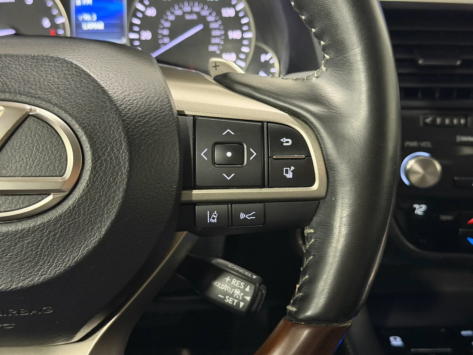 Used 2020 Lexus RX 350 AWD w/ Premium Package image 23