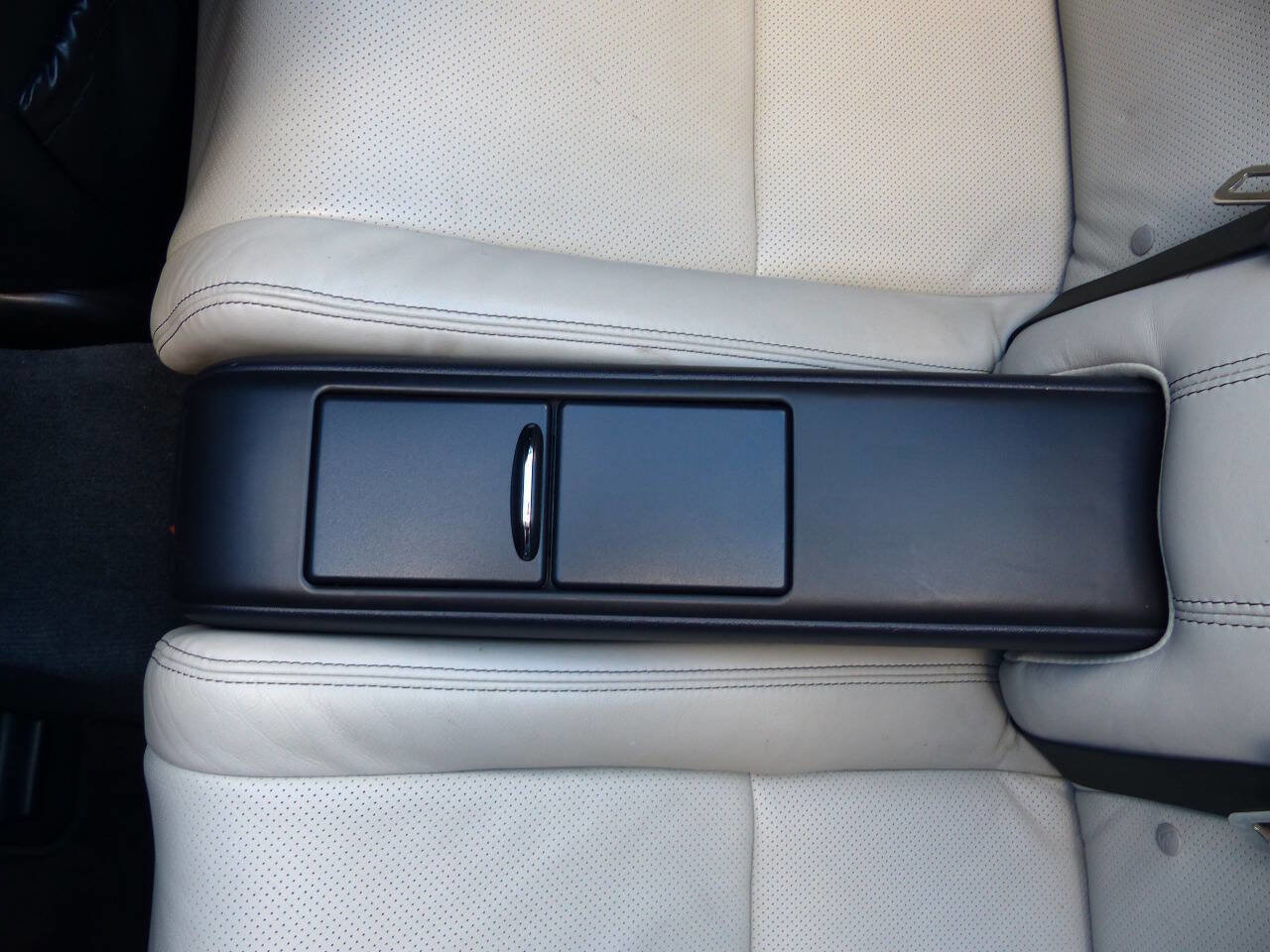 Used 2011 Lexus IS 250C w/ Luxury Pkg RWD image 43