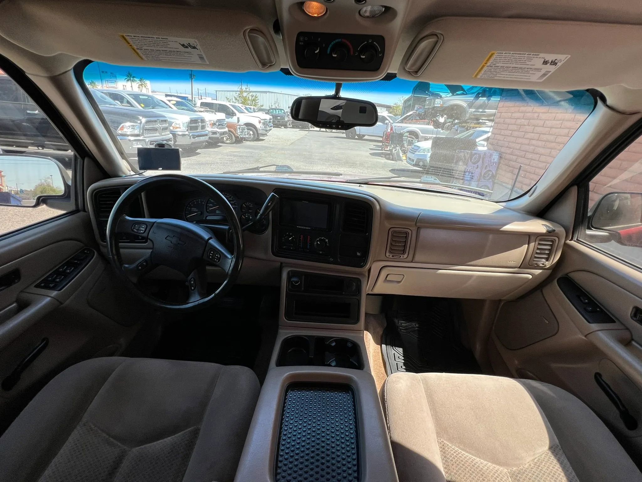 Used 2005 Chevrolet Tahoe LS RWD image 24