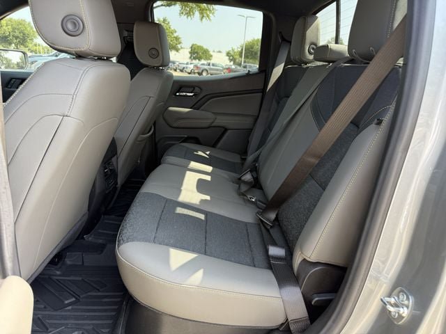 Used 2024 Chevrolet Colorado ZR2 AWD/4WD image 28