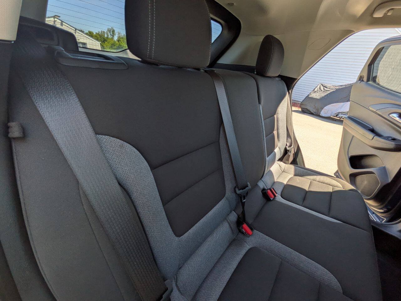 Used 2023 Chevrolet TrailBlazer LT FWD image 24