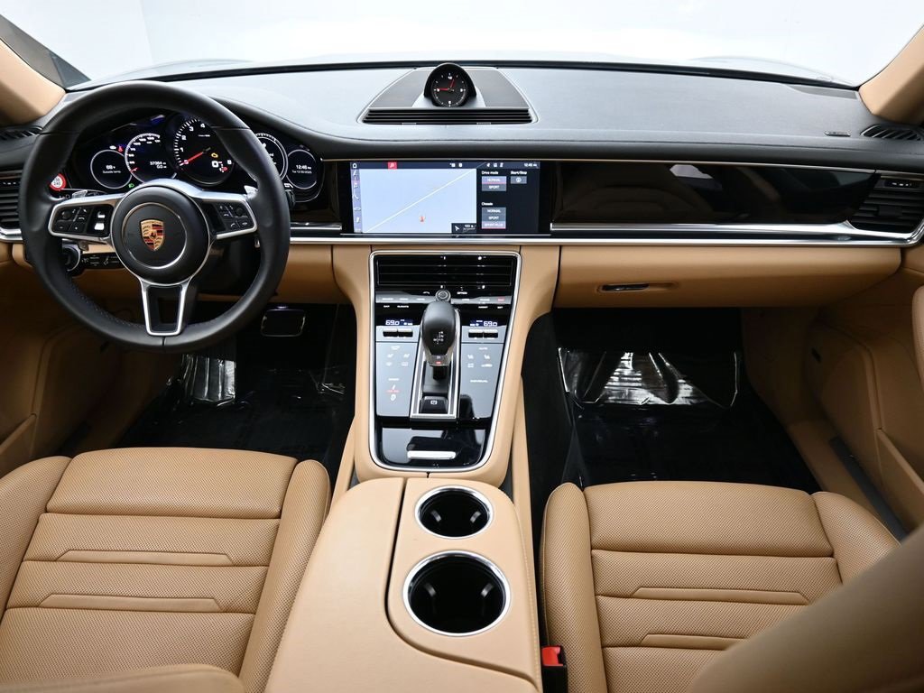 Used 2018 Porsche Panamera 4S image 28
