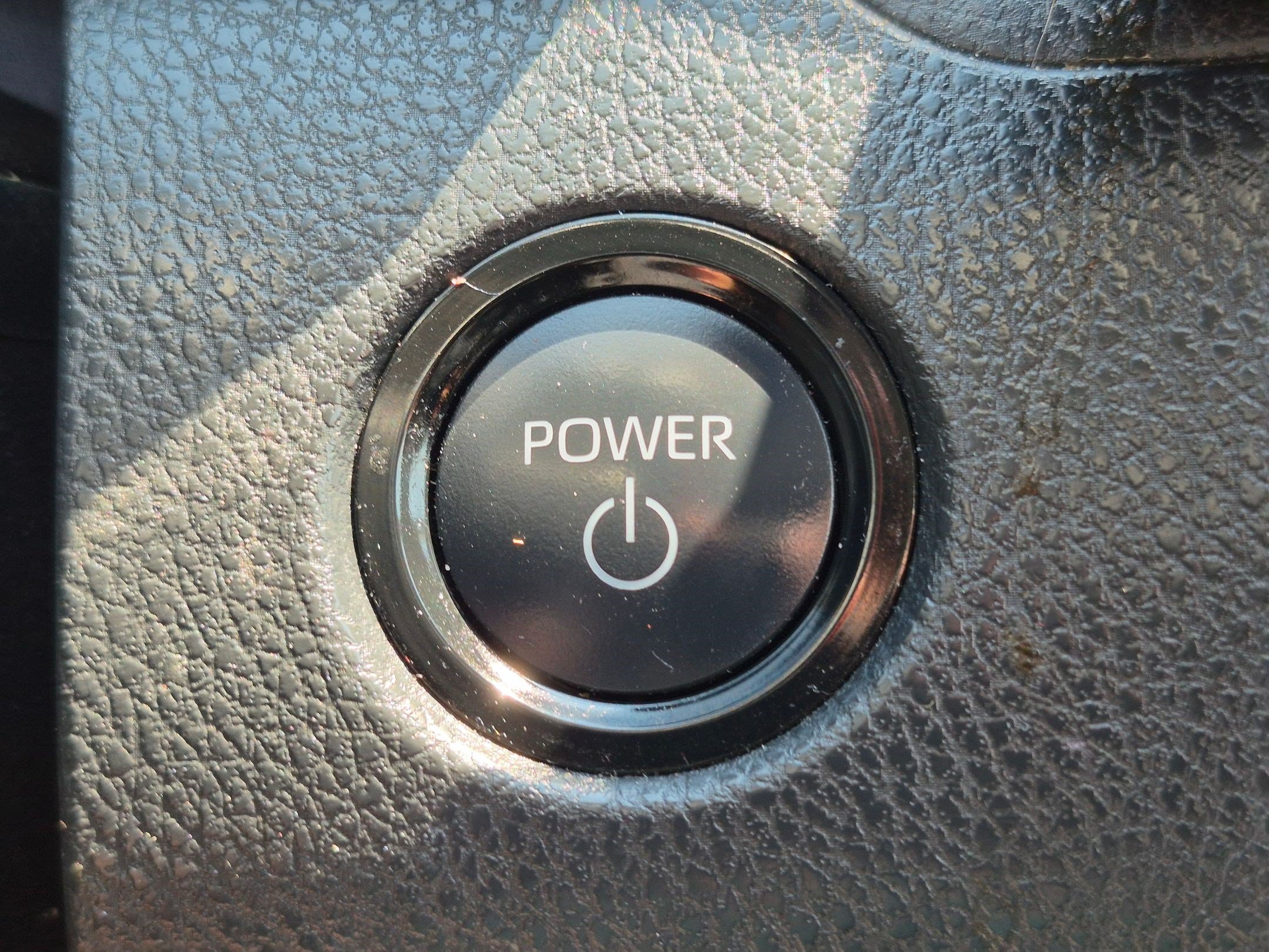 Used 2025 Toyota Camry XLE FWD image 21