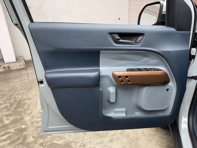 Used 2023 Ford Maverick Lariat w/ Lariat Luxury Package image 10