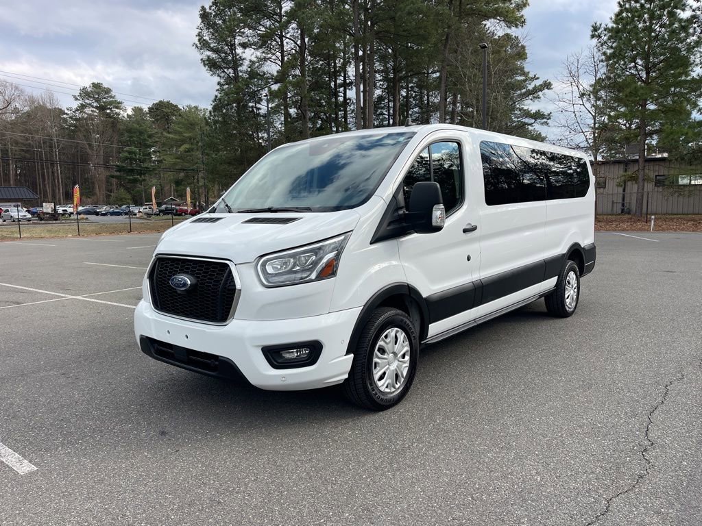 Used 2023 Ford Transit 350 XLT image 2