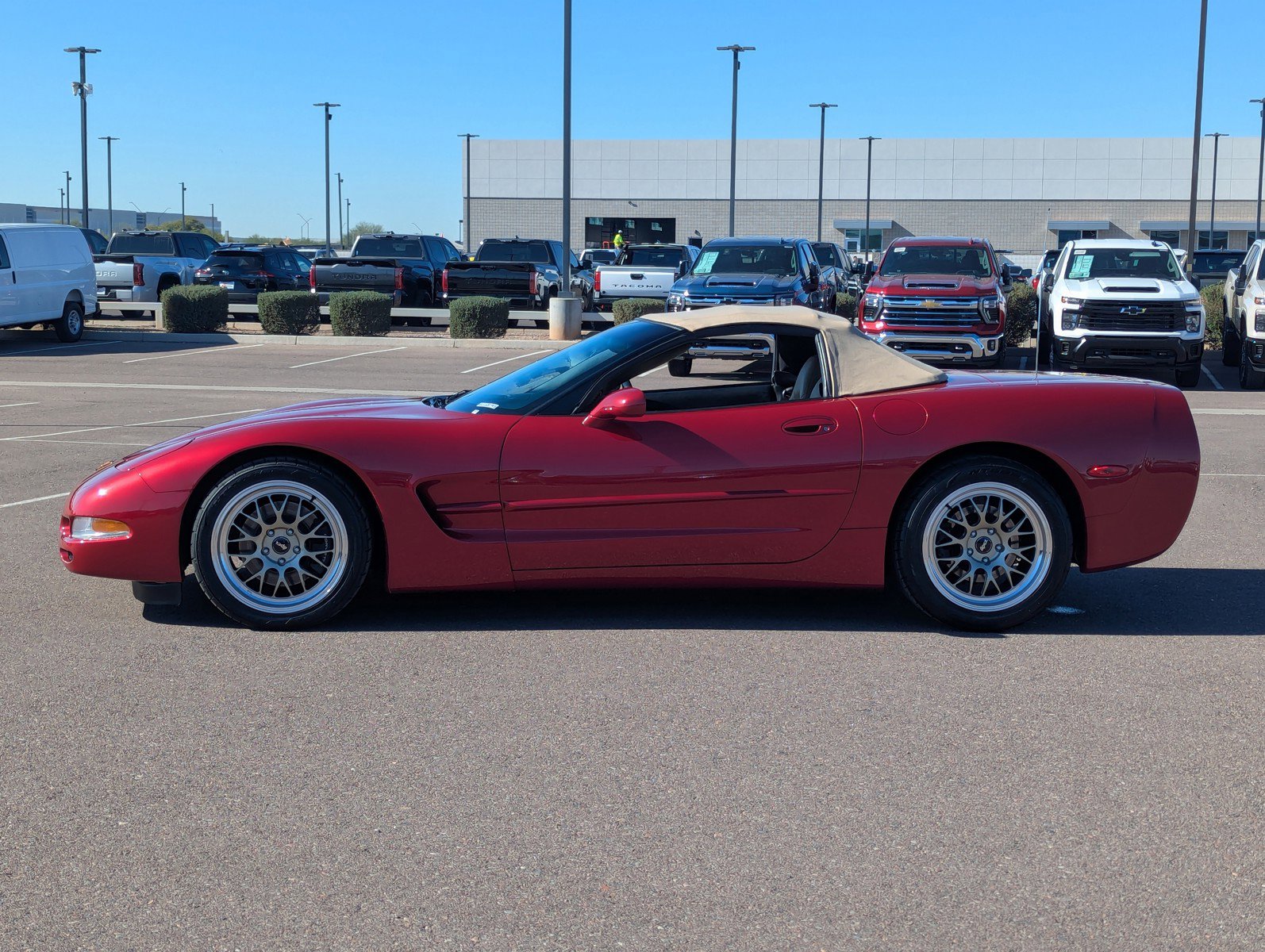 Used 2004 Chevrolet Corvette Convertible w/ Preferred Equipment Group image 3