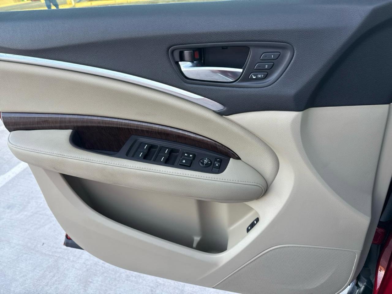 Used 2020 Acura MDX FWD image 25