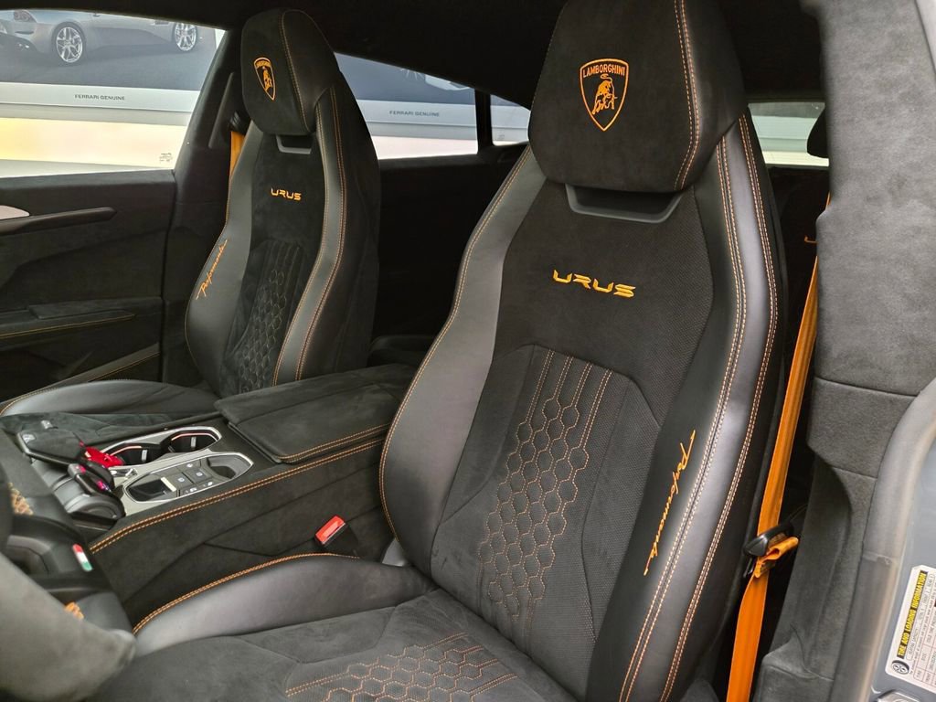 Used 2023 Lamborghini Urus Performante image 33