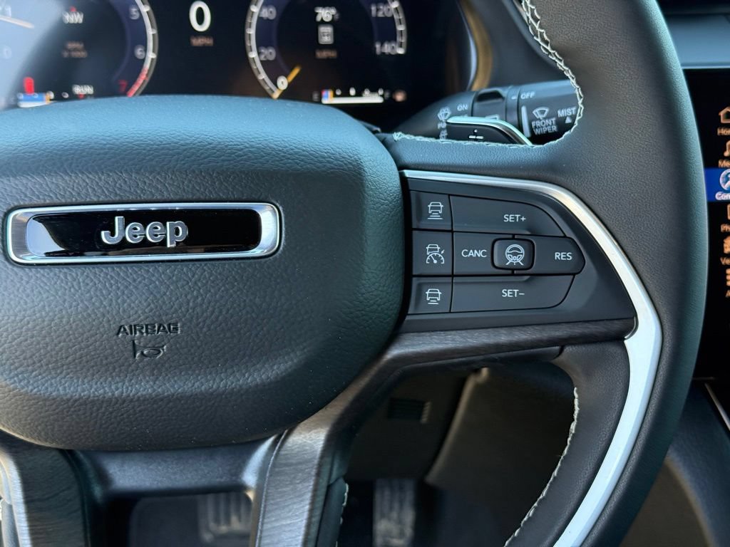 New 2026 Jeep Grand Cherokee Altitude AWD/4WD image 15