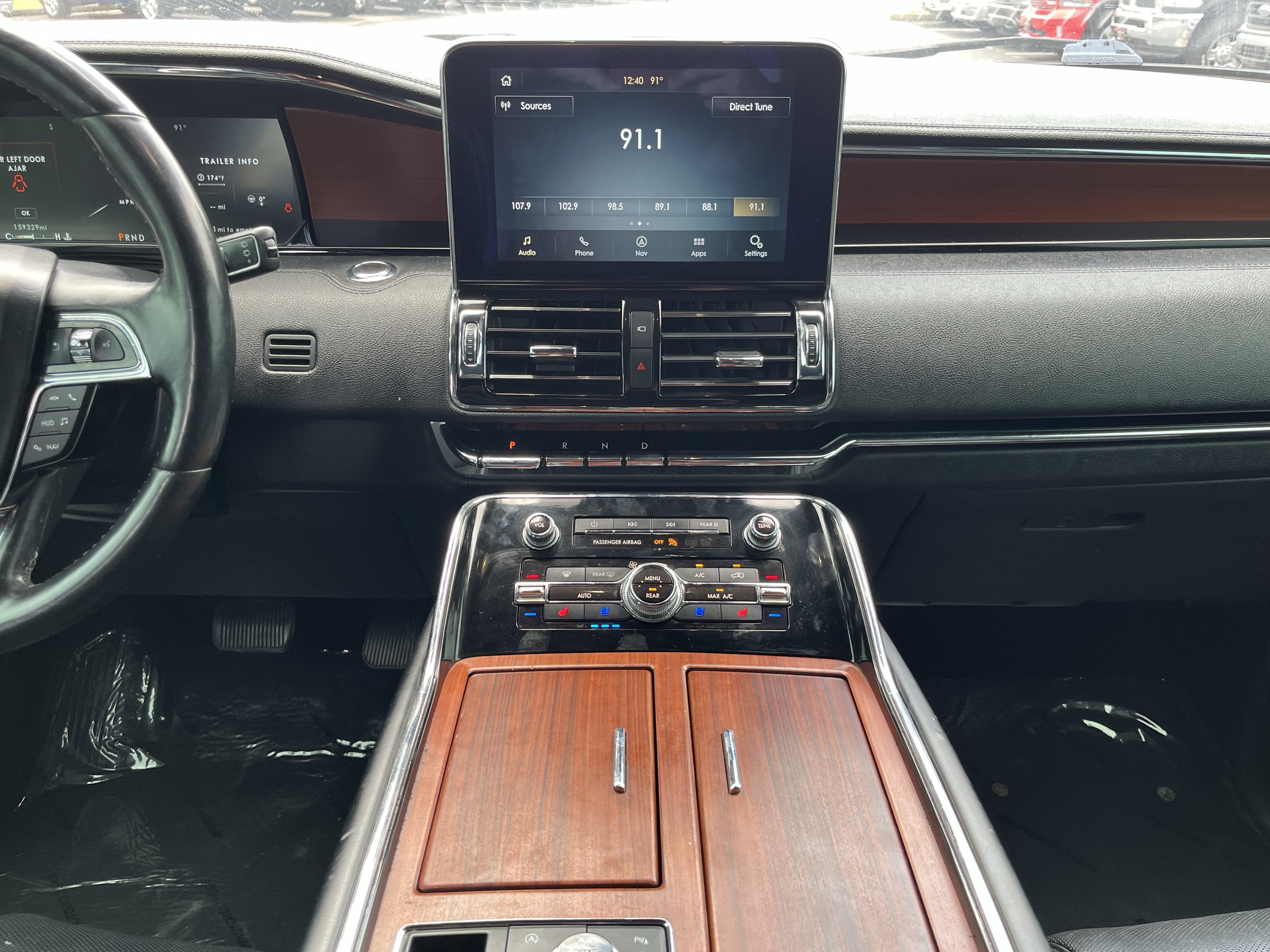 Used 2020 Lincoln Navigator Reserve w/ Equipment Group 208A Reserve RWD image 25