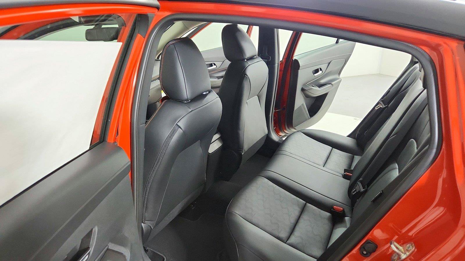 New 2027 Nissan Sentra SR w/ SR Premium Package FWD image 26