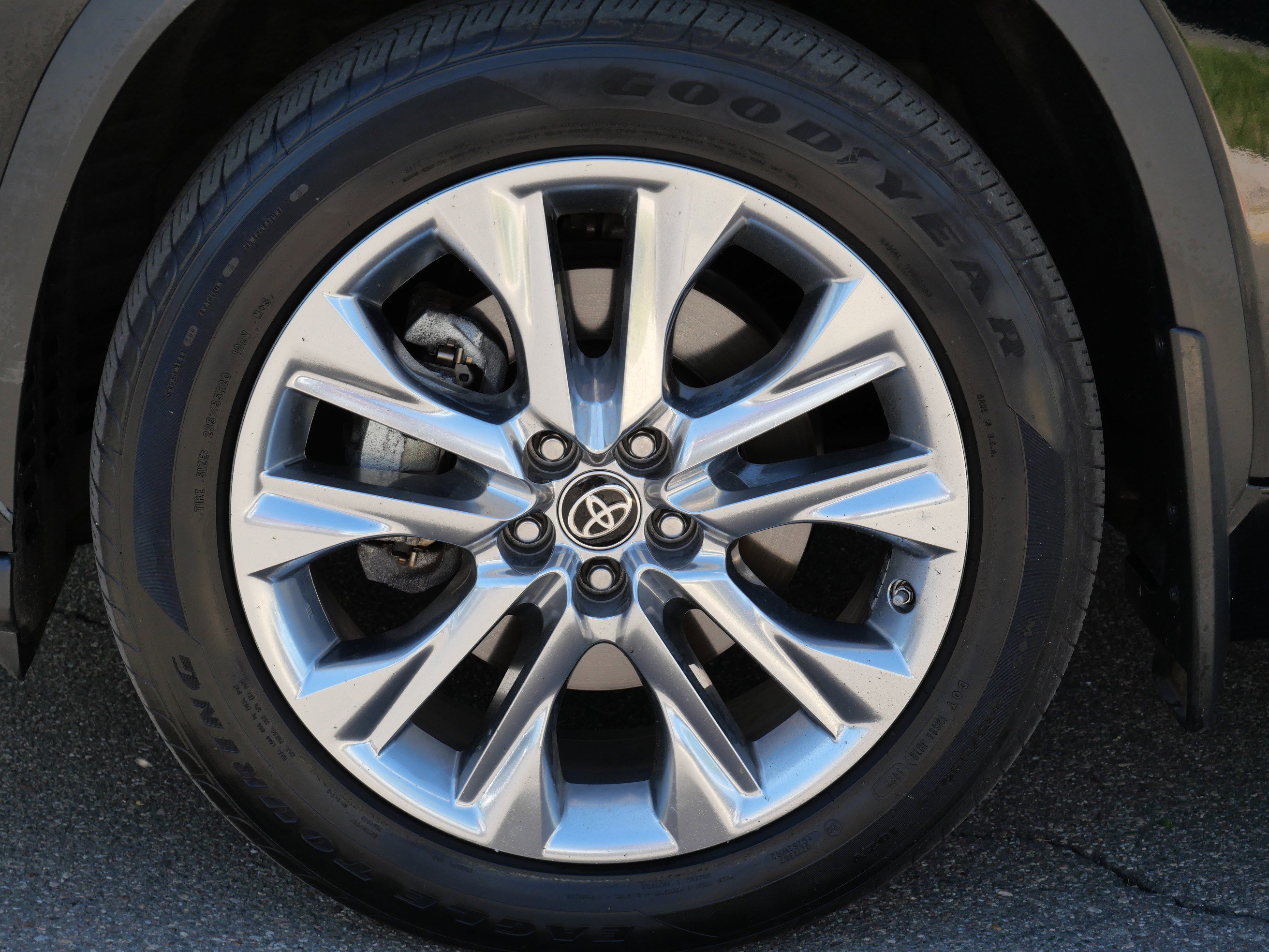 Used 2023 Toyota Highlander Limited AWD/4WD image 11