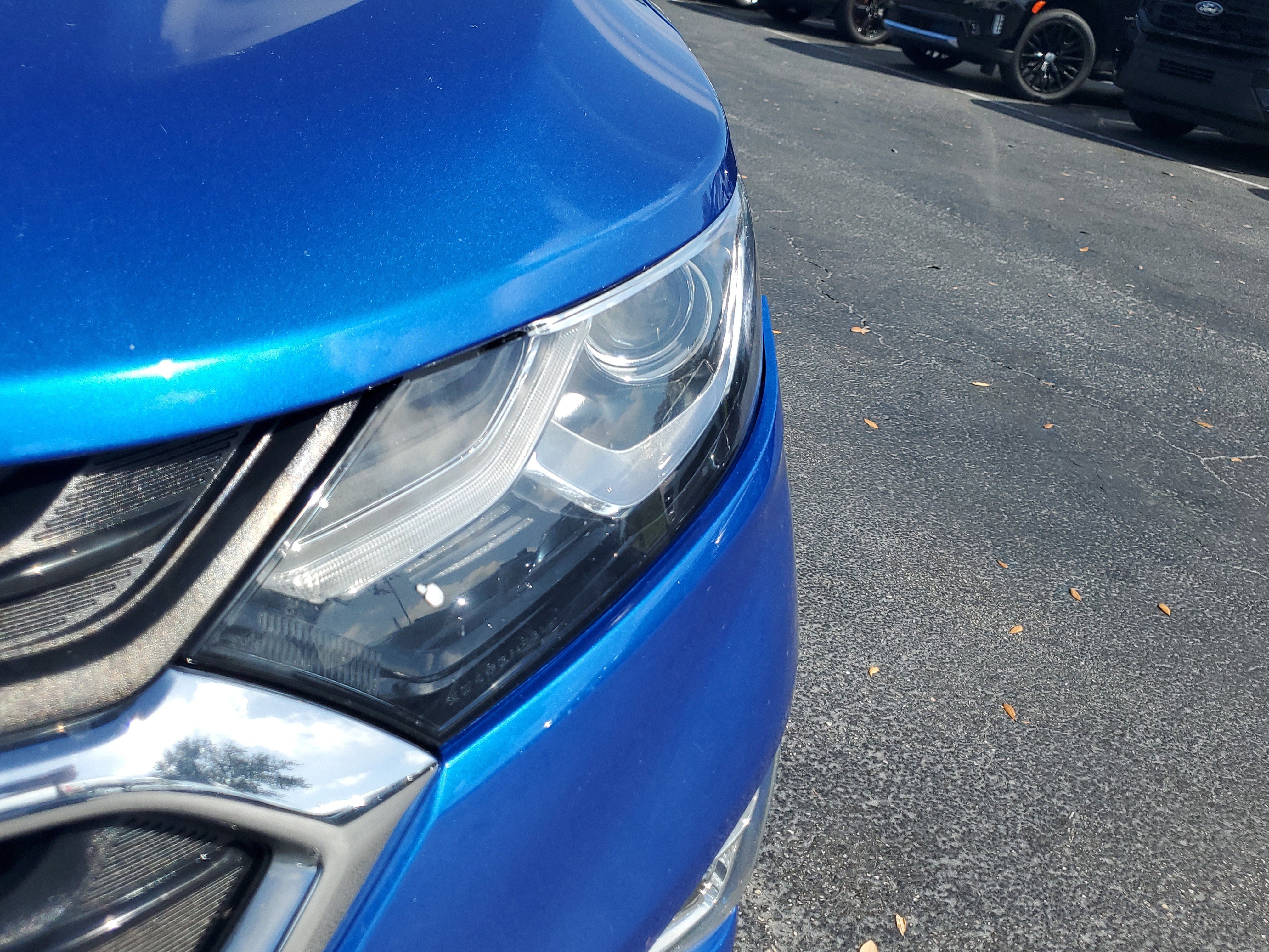 Used 2019 Chevrolet Equinox LT image 3