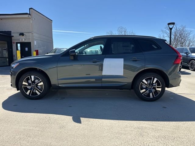New 2026 Volvo XC60 B5 Plus w/ Protection Package Premier image 4