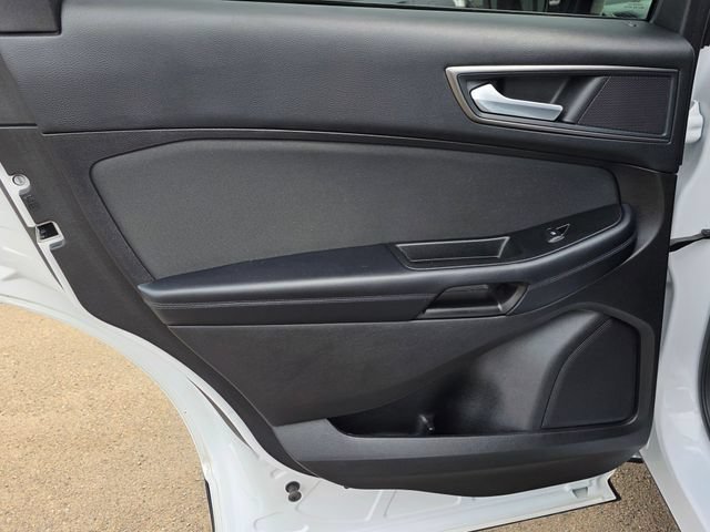 Used 2018 Ford Edge SE AWD/4WD image 16