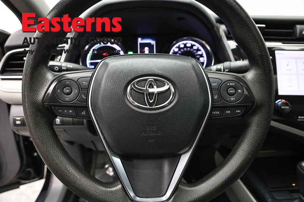 Used 2020 Toyota Camry LE w/ Sunroof Package FWD image 10