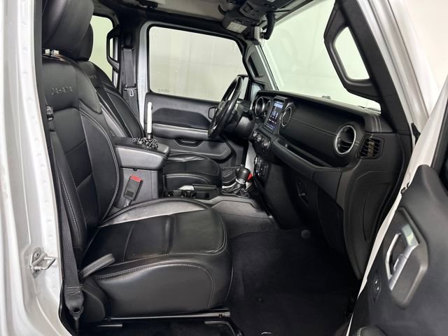 Used 2019 Jeep Wrangler Unlimited Sahara w/ Uconnect 4C Nav & Sound Group image 30