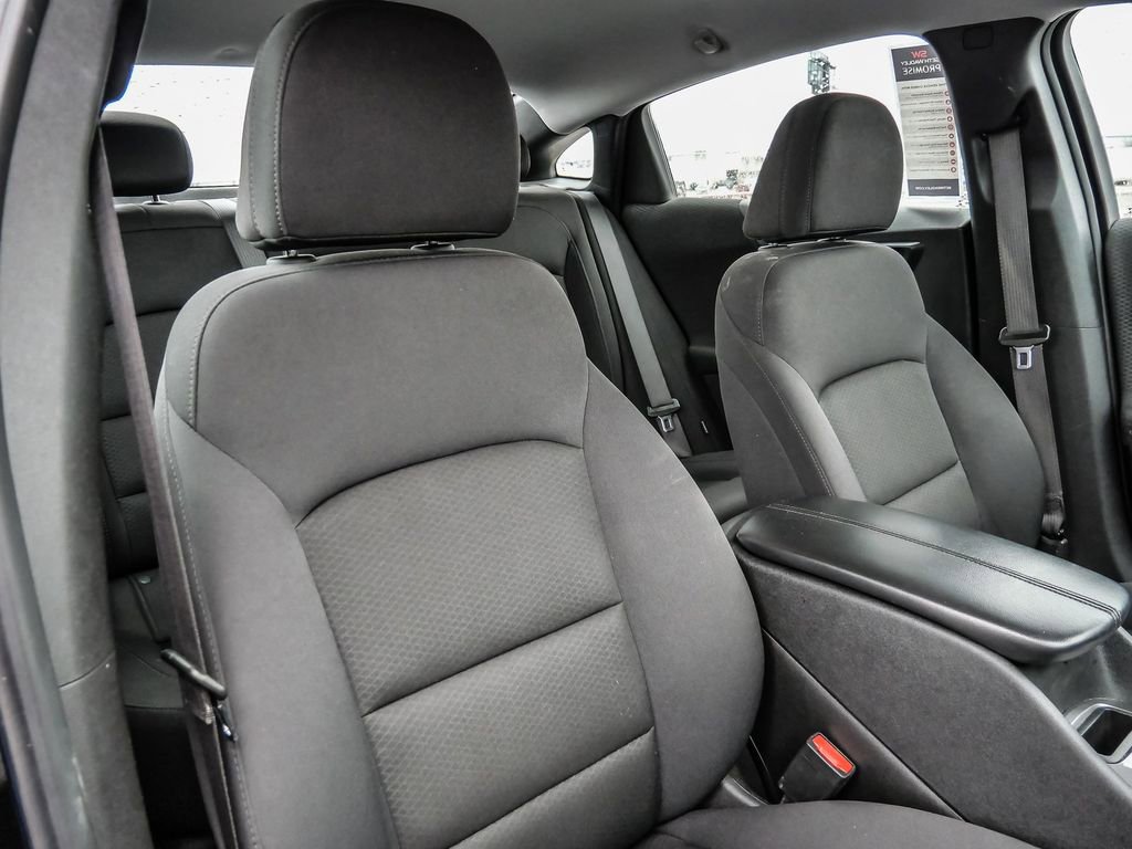 Used 2024 Chevrolet Malibu LT image 16